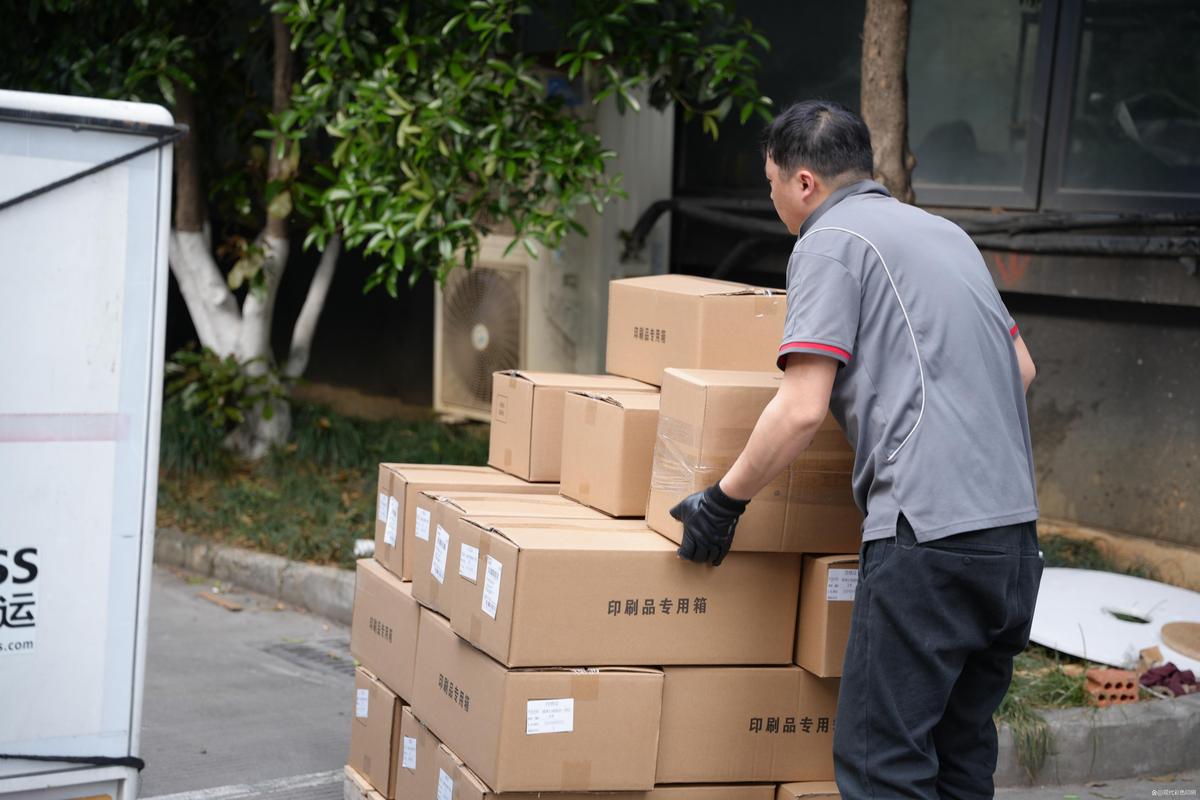 口碑载道，装订之美 优质画册背后，印刷厂与品牌的共赢之道